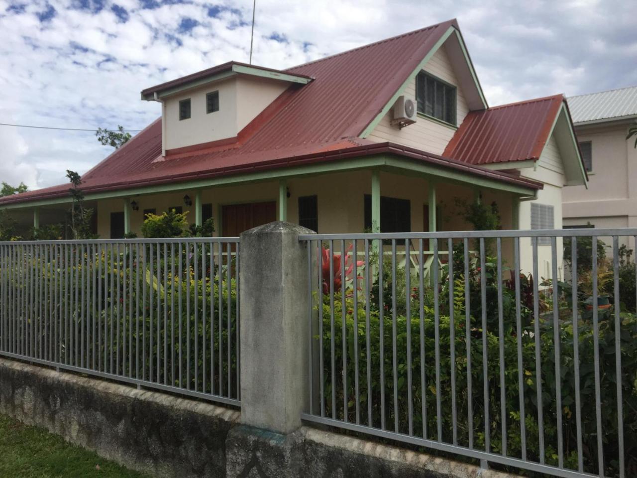 Malau Lodge Nukualofa Exterior foto